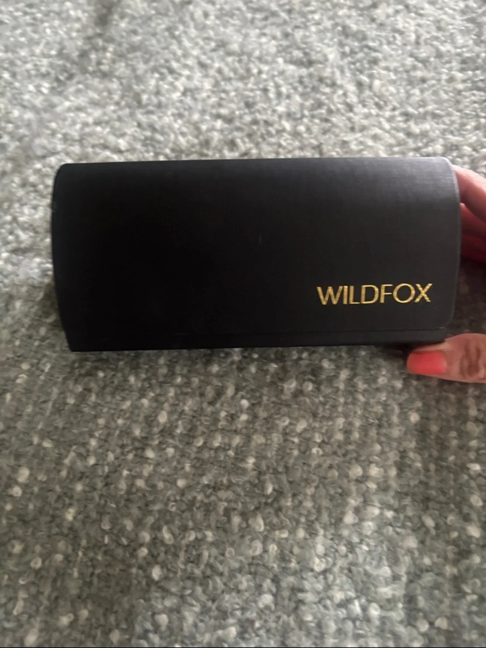 Wildfox Cream Frame Sunglasses with Brown Gradient Lenses with case - Picture 3 of 10